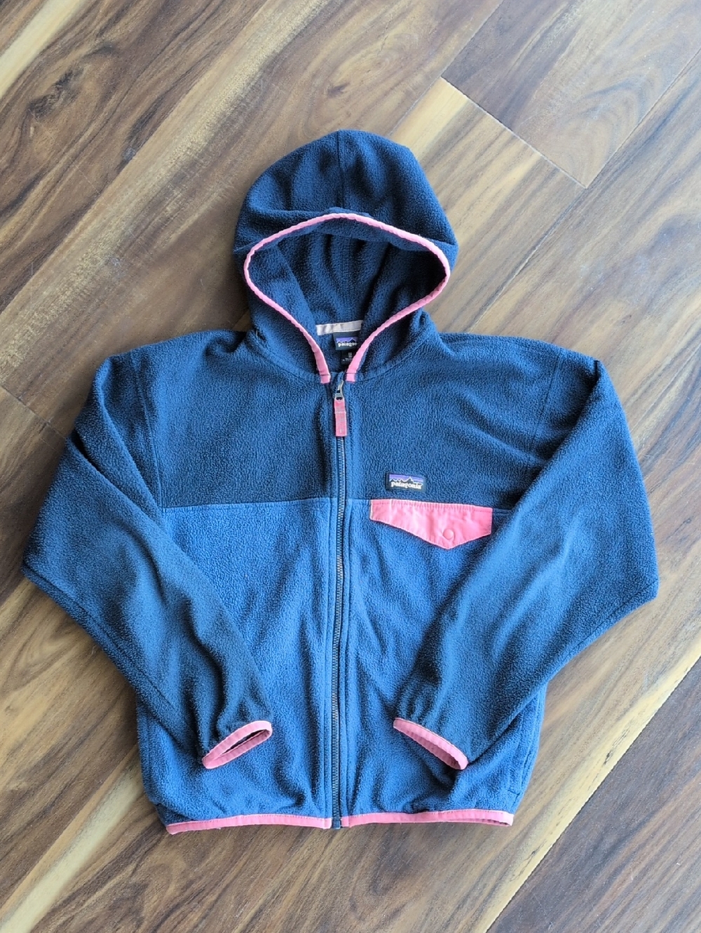 Patagonia Kids Navy and Pink Zip Hooded Fleece - Picture 2 of 8